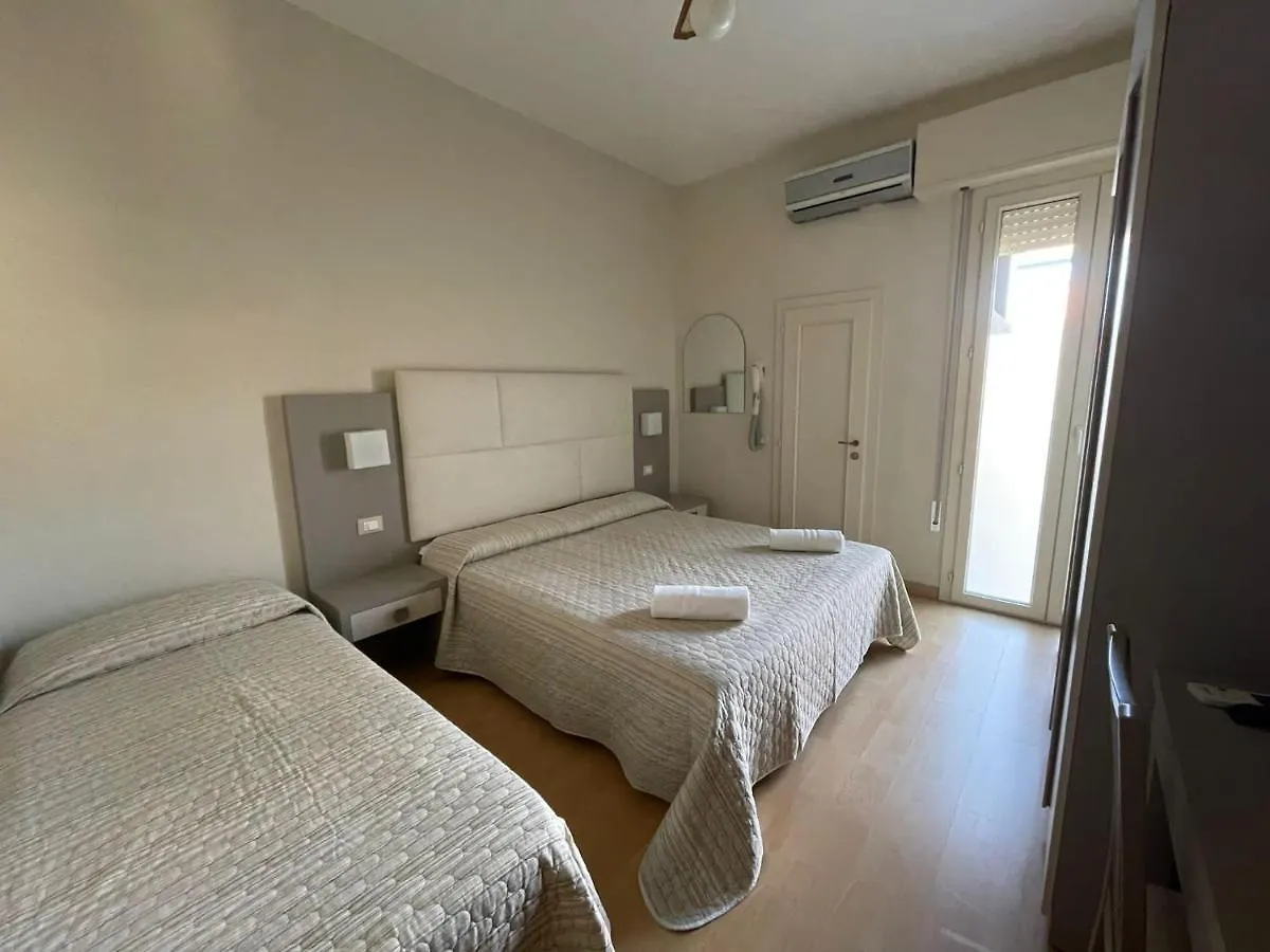 **  Hotel Vera Cesenatico Italia